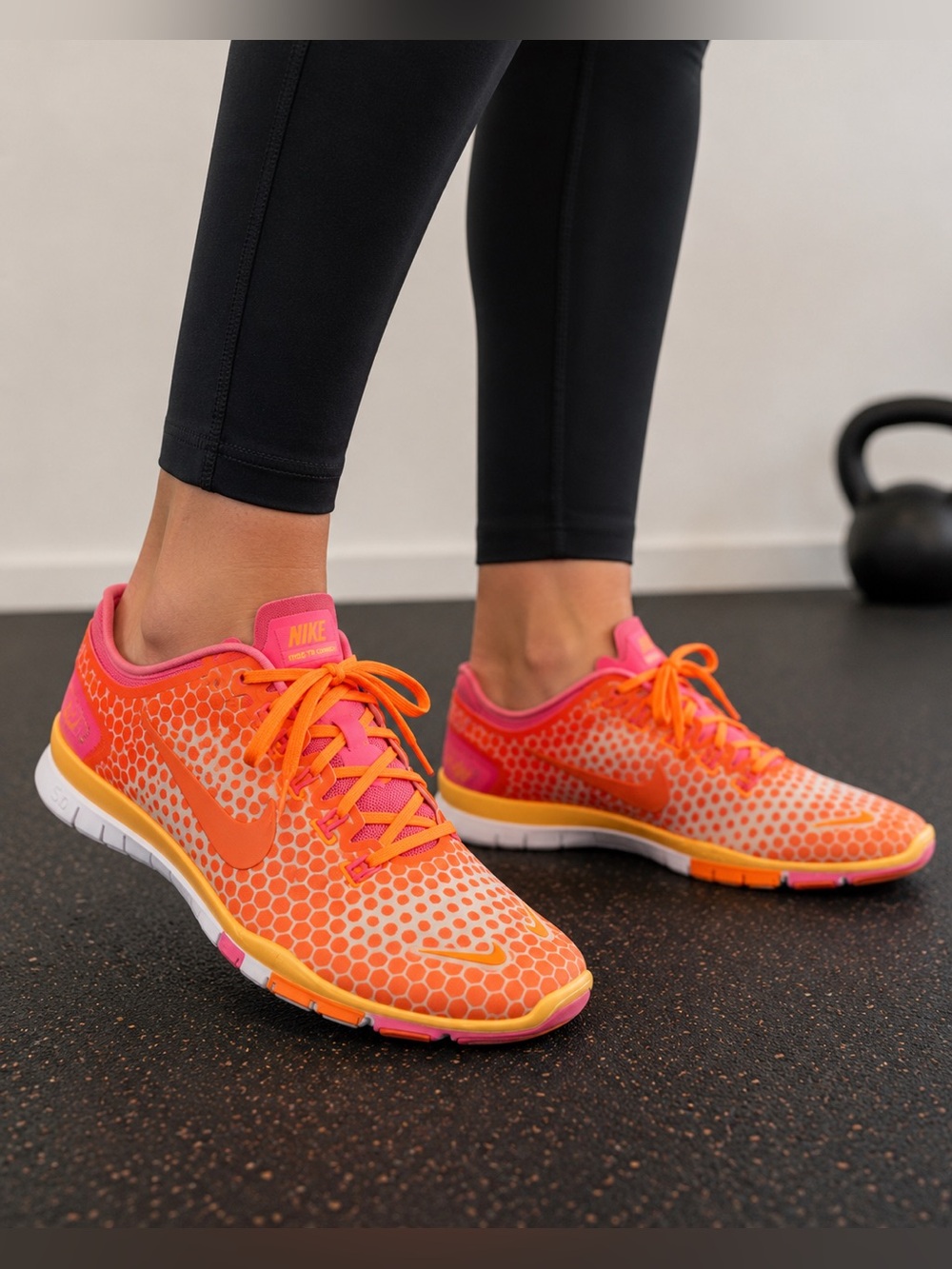 Nike Free TR Connect 2 Women’s Training Shoes Orange Pink Size 11 638680-800